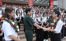Vinh danh 135 học sinh tiêu biểu, xuất sắc là con cán bộ, nhân viên Quân đội