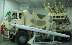 Mỹ phá bệ phóng Iran dùng để phong tỏa eo biển Hormuz