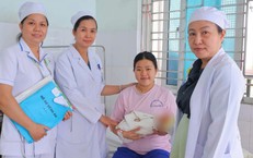 Nhau bong non ở sản phụ 19 tuổi, suýt phải cắt tử cung