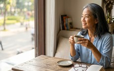 Sau 50 tuổi, uống cà phê ảnh hưởng tới tim mạch và giấc ngủ như thế nào?