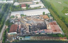Hiện trường kho, xưởng 2.000m2 ở Hà Nội tan hoang sau vụ cháy