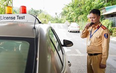 Thi bằng lái ô tô vì sao có người trượt tới 18 lần?