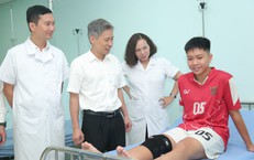 BV Việt Đức chuyển giao kỹ thuật, người Lào Cai thêm cơ hội điều trị gần nhà