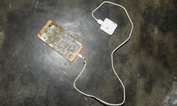 Nghệ An: Điện thoại ph&#225;t nổ khi học trực tuyến, một học sinh lớp 5 tử vong