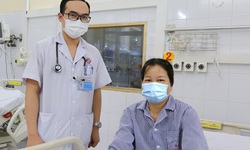 2 bệnh viện c&#249;ng cứu sống sản phụ đờ tử cung sau sinh nguy hiểm