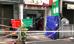 Sáng đèn 24/24, Trạm Y tế lưu động quyết tâm thu hẹp vùng đỏ, mở rộng vùng xanh