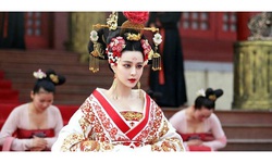 Nữ ho&#224;ng đế V&#245; Tắc Thi&#234;n v&#224; 2 lời ti&#234;n tri b&#237; ẩn