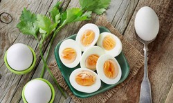 Cho trẻ ăn trứng đ&#250;ng c&#225;ch đảm bảo dinh dưỡng