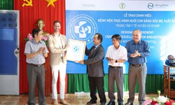 Trung t&#226;m Y tế huyện miền n&#250;i đạt &quot;Bệnh viện thực h&#224;nh nu&#244;i con bằng sữa mẹ xuất sắc&quot;