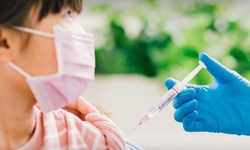 Hơn 60% phụ huynh được khảo s&#225;t đồng &#253; ti&#234;m vaccine ph&#242;ng COVID-19 cho trẻ từ 5-11 tuổi
