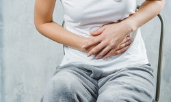 Cứ uống sữa l&#224; đau bụng, ti&#234;u chảy, phải l&#224;m sao?