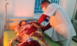 Nghệ An: Cứu sống 3 học sinh ăn l&#225; ng&#243;n tự tử


