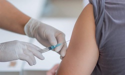 N&#234;n ăn g&#236;, ki&#234;ng g&#236; trước v&#224; sau khi ti&#234;m nhắc lại vaccine COVID-19?