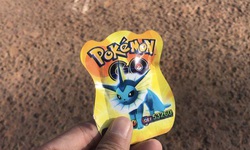 Cảnh b&#225;o đồ chơi &#39;ph&#225;o nổ Pokemon&#39; c&#243; thể g&#226;y hại mắt