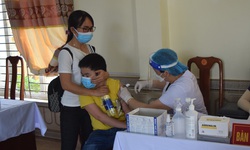 Trẻ 5 đến dưới 12 tuổi tại Quảng B&#236;nh được ti&#234;m vaccine COVID-19 mũi 1