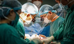 Bệnh viện Hữu nghị Đa khoa Nghệ An thực hiện th&#224;nh c&#244;ng ca phẫu thuật &#39;Bắc cầu chủ - v&#224;nh&#39; đầu ti&#234;n