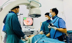 Nội soi can thiệp đặt stent thực quản gi&#250;p bệnh nh&#226;n ung thư thực quản c&#243; thể tự ăn uống