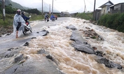 Thời tiết 29/7: Cảnh b&#225;o mưa lớn ở v&#249;ng n&#250;i, mưa đ&#225; v&#224; gi&#243; giật mạnh ở Bắc bộ