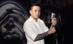Ca sĩ Tuấn Hưng n&#243;i g&#236; khi bị phạt v&#236; tổ chức liveshow tr&#234;n ban-c&#244;ng kh&#244;ng xin ph&#233;p?