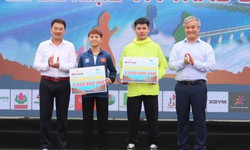 Trao giải Nghi Xu&#226;n Half marathon 2023