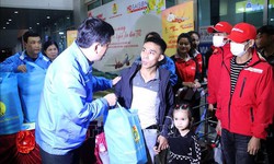 Trên 670 người lao động được đi máy bay miễn phí về quê đón Tết