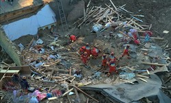 Điện thăm hỏi về trận động đất tại Trung Quốc