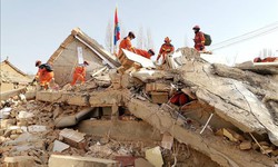 Số nạn nh&#226;n thiệt mạng do động đất tại Trung Quốc tăng l&#234;n 151 người