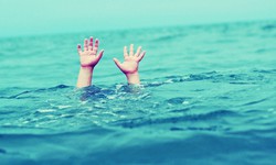 Th&#234;m một nữ sinh đuối nước tử vong khi tắm suối