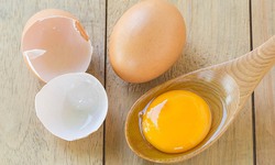 Kh&#244;ng chỉ mỗi canxi, bạn n&#234;n ăn những thực phẩm chứa loại vitamin thiết yếu n&#224;y cho xương chắc khỏe