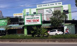 Quảng B&#236;nh: R&#250;t c&#244;ng bố kh&#225;m sức khỏe một ph&#242;ng kh&#225;m đa khoa v&#236; c&#243; nhiều vi phạm