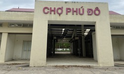 Cận cảnh chợ d&#226;n sinh Ph&#250; Đ&#244; &quot;đắp chiếu&quot; sau 6 năm x&#226;y dựng