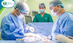 Ghép thận tự thân cứu sống bé trai bị cao huyết áp, suy tim
