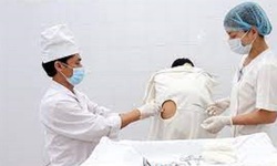 Điều trị th&#224;nh c&#244;ng tr&#224;n dịch m&#224;ng phổi t&#225;i diễn với phương ph&#225;p g&#226;y d&#237;nh m&#224;ng phổi bằng bột talc