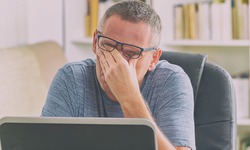 Stress trong c&#244;ng việc c&#243; thể l&#224;m tăng nguy cơ mắc bệnh tim ở nam giới