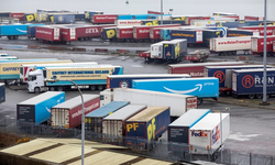 Ba người được cho l&#224; c&#244;ng d&#226;n Việt Nam trong xe container đ&#244;ng lạnh ở Ireland