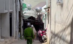 Kh&#225;m nghiệm hiện trường căn nh&#224; c&#243; 1 người chết, 1 người nguy kịch