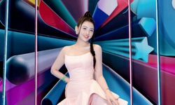 C&#244; g&#225;i trẻ mang trong m&#236;nh niềm đam m&#234; s&#226;u sắc với &#226;m nhạc