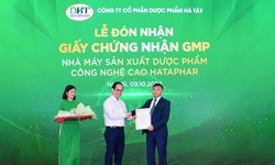 Lễ trao &quot;Giấy chứng nhận GMP trong thực h&#224;nh sản xuất thuốc&quot; cho nh&#224; m&#225;y Dược phẩm C&#244;ng nghệ cao Hataphar của Dược H&#224; T&#226;y