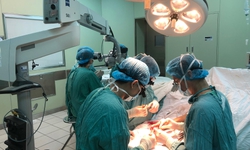 Đứt l&#236;a tay kh&#244;ng thể nối liền v&#236; bảo quản sai c&#225;ch, b&#225;c sĩ khuyến c&#225;o g&#236;?