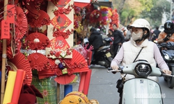 H&#224; Nội: Phố H&#224;ng M&#227; rực rỡ sắc m&#224;u đ&#243;n Tết