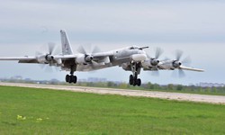 Nga tr&#236;nh l&#224;ng m&#225;y bay n&#233;m bom Tu-95MSM n&#226;ng cấp