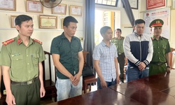 Lập công ty để tổ chức đưa người trốn đi nước ngoài