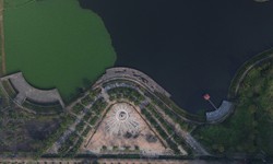 C&#244;ng vi&#234;n tại H&#224; Nội bỏ hoang, qu&#226;y t&#244;n k&#237;n m&#237;t sau 8 năm thi c&#244;ng