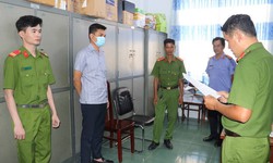 Gi&#225;m đốc c&#244;ng ty v&#224;ng bạc lừa đảo gần 1000 lượng v&#224;ng