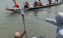 X&#244;n xao clip đội ghe bị n&#233;m vật cứng, m&#225;i ch&#232;o khi đang dự giải