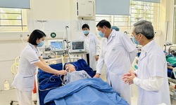 ‘Để đảm nhiệm chức năng v&#249;ng, BVĐK tỉnh Sơn La phải n&#226;ng chuy&#234;n m&#244;n, đẩy mạnh ph&#225;t triển kỹ thuật cao’