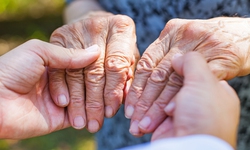 5 t&#225;c nh&#226;n c&#243; thể g&#226;y ra bệnh Parkinson