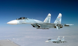 Su-27 Nga chặn ti&#234;m k&#237;ch F-16 Đan Mạch