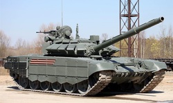 Cận cảnh xe tăng T-72B3M Nga tấn c&#244;ng đồn tr&#250; Ukraine
