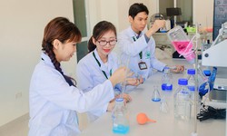 Th&#234;m trường đại học ng&#224;nh Y Dược c&#244;ng bố điểm chuẩn x&#233;t học bạ